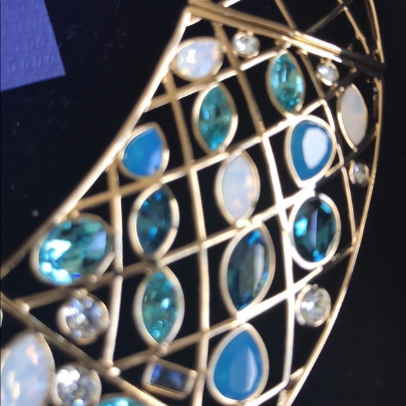 Gorgeous Azure & Gold authentic Swarovski necklace. With matching Cuff - Picture 6 of 9
